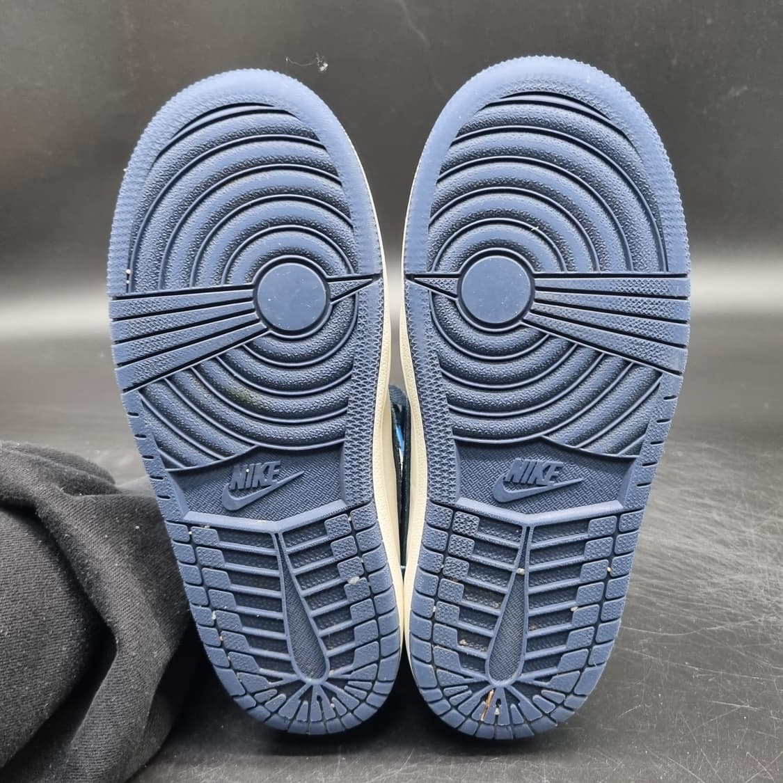 나이키 에어조던1 레트로 아동하이탑220 상품이미지3