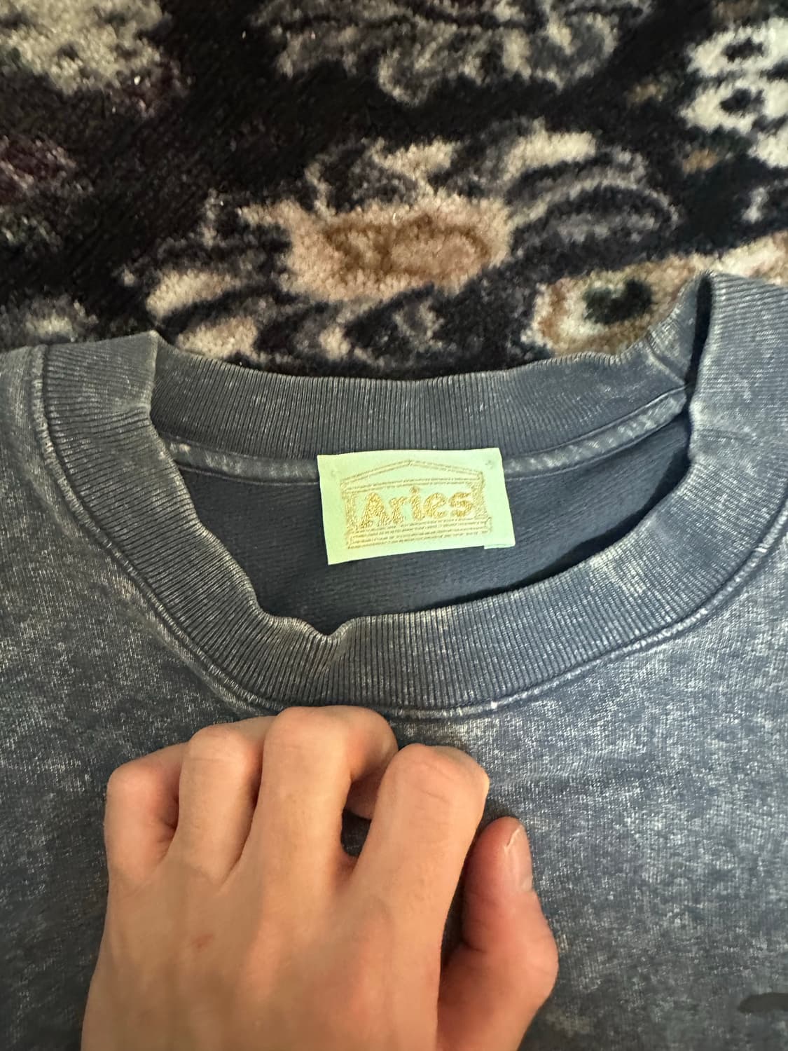 아리스 aries 맨투맨 상품이미지2