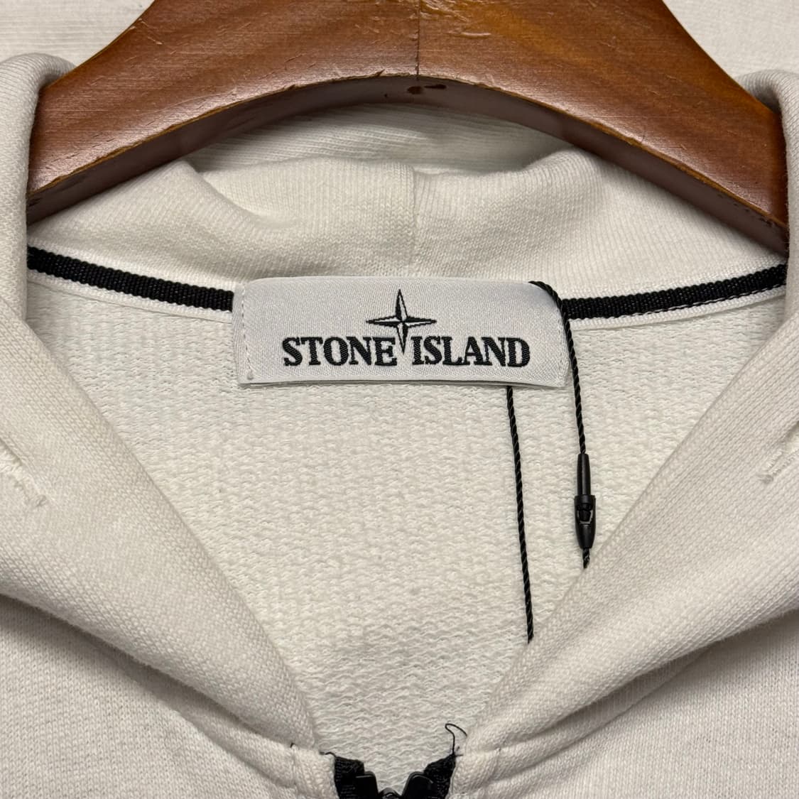 STONE ISLAND wappen hoodie zip up 상품이미지5