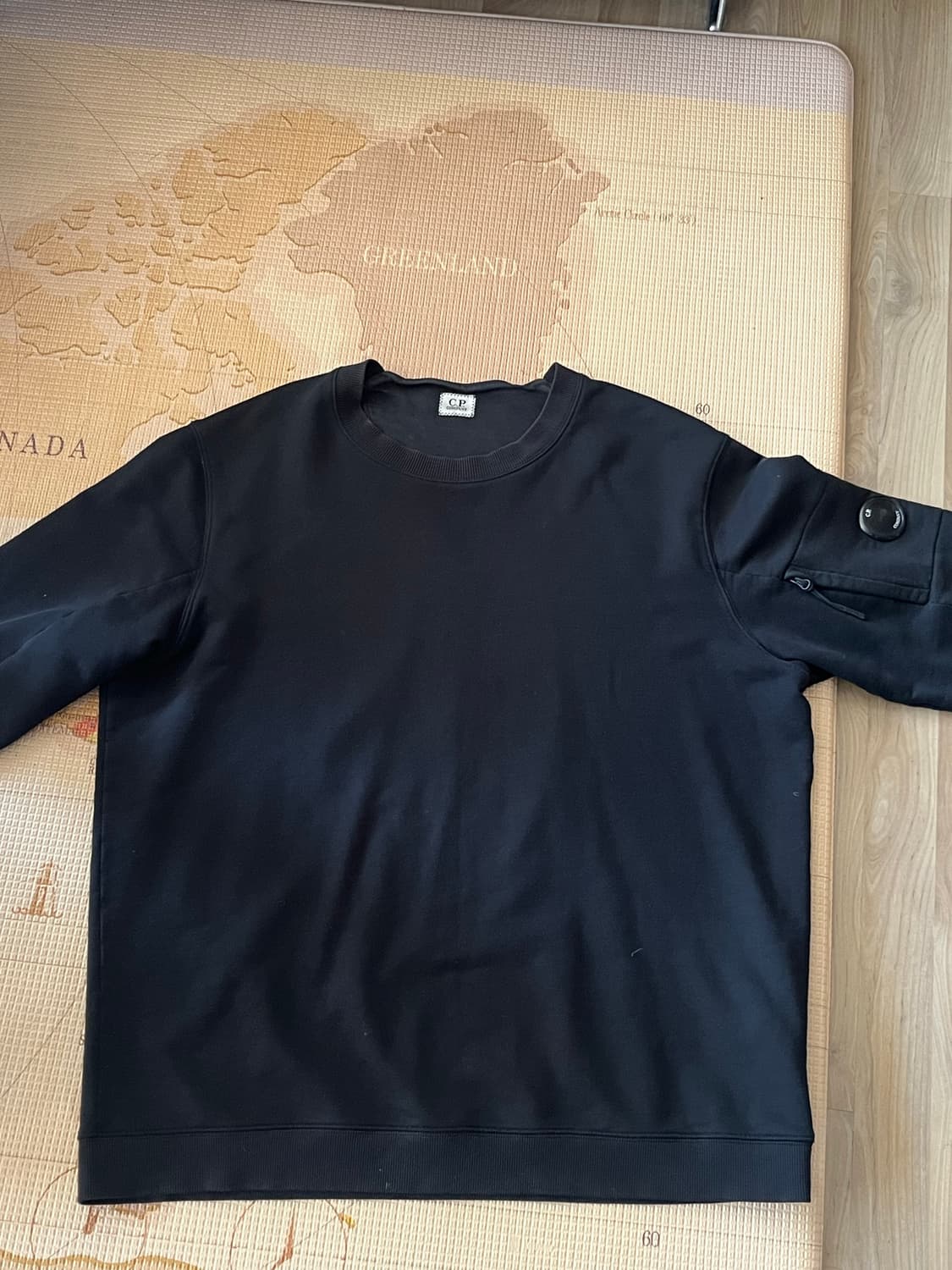 Qr있는정품 cp맨투맨팝니다 상품이미지1