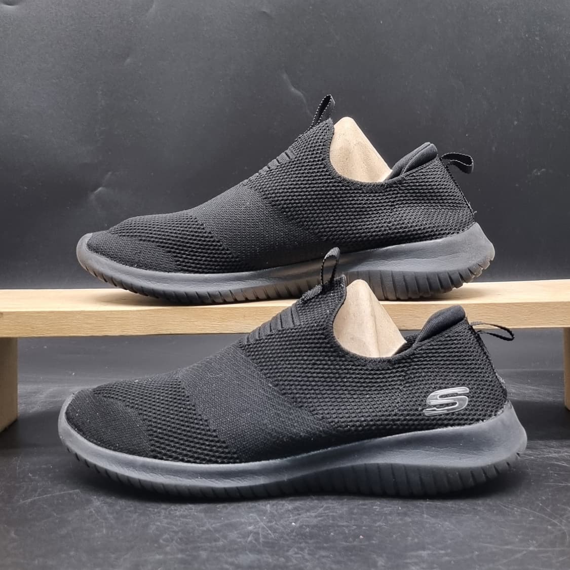 스케쳐스 울트라 플렉스 여성슬립온 230 상품이미지1