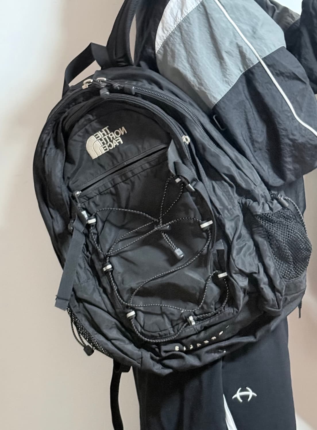 노스페이스 보레알리스 블랙 백팩 30L 상품이미지2