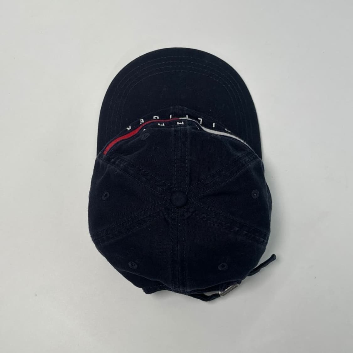 TOMMY HILFIGER 자수 로고 볼캡 네이비 상품이미지4