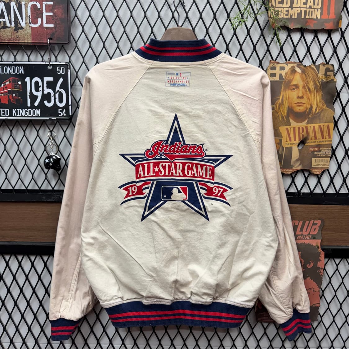 90s MLB 클리블랜드 인디언스 리버시블 핀스트라이프 자켓 상품이미지4