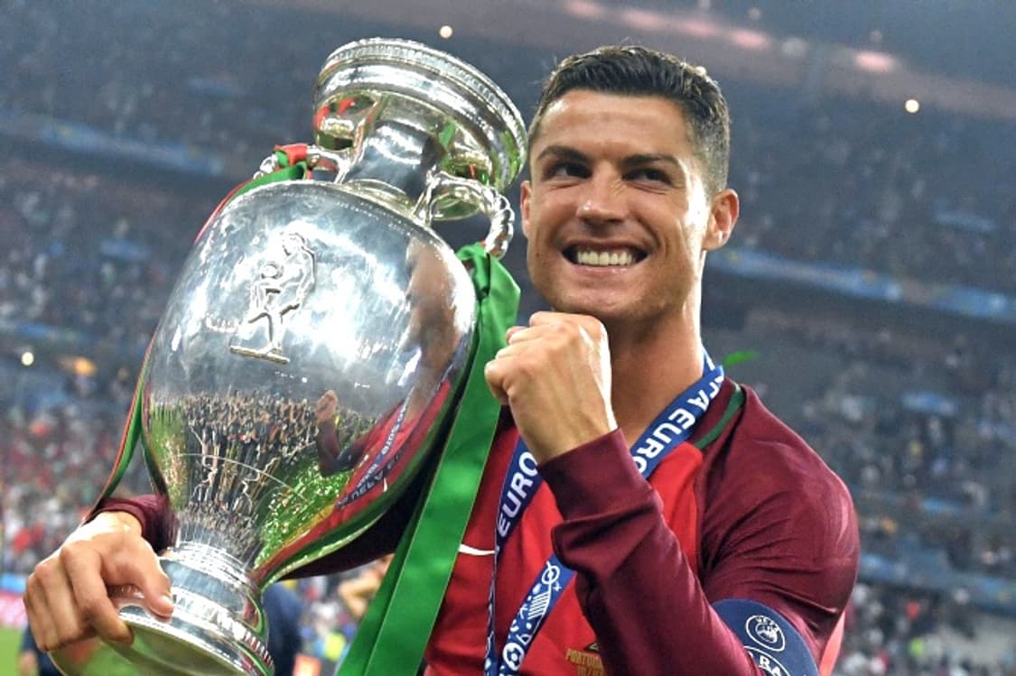 ♤필독♤ Feat 크리스티아누 호날두 16/17 포르투갈 홈 🇵🇹 L 상품이미지1