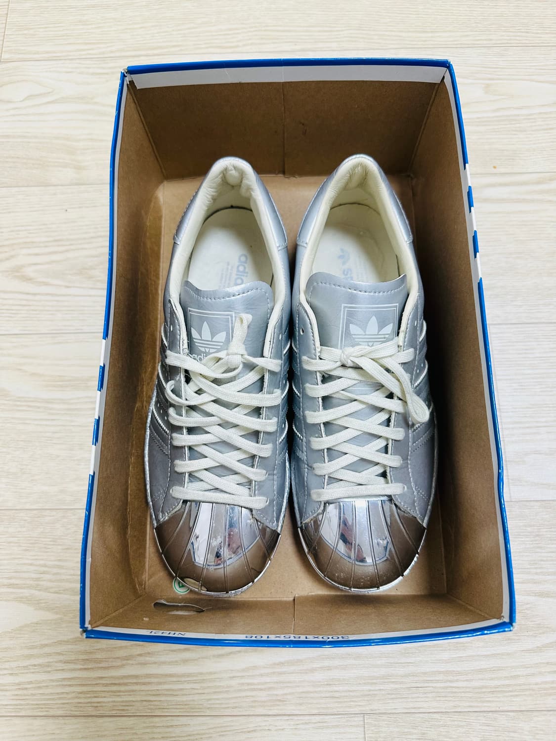 슈퍼스타 80s 메탈토 실버 팝니다 상품이미지1