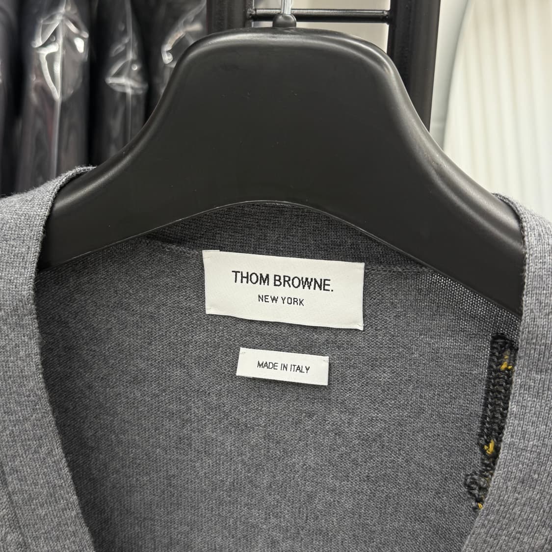 [3] 톰브라운 사선완장 버드앤비 가디건 상품이미지6