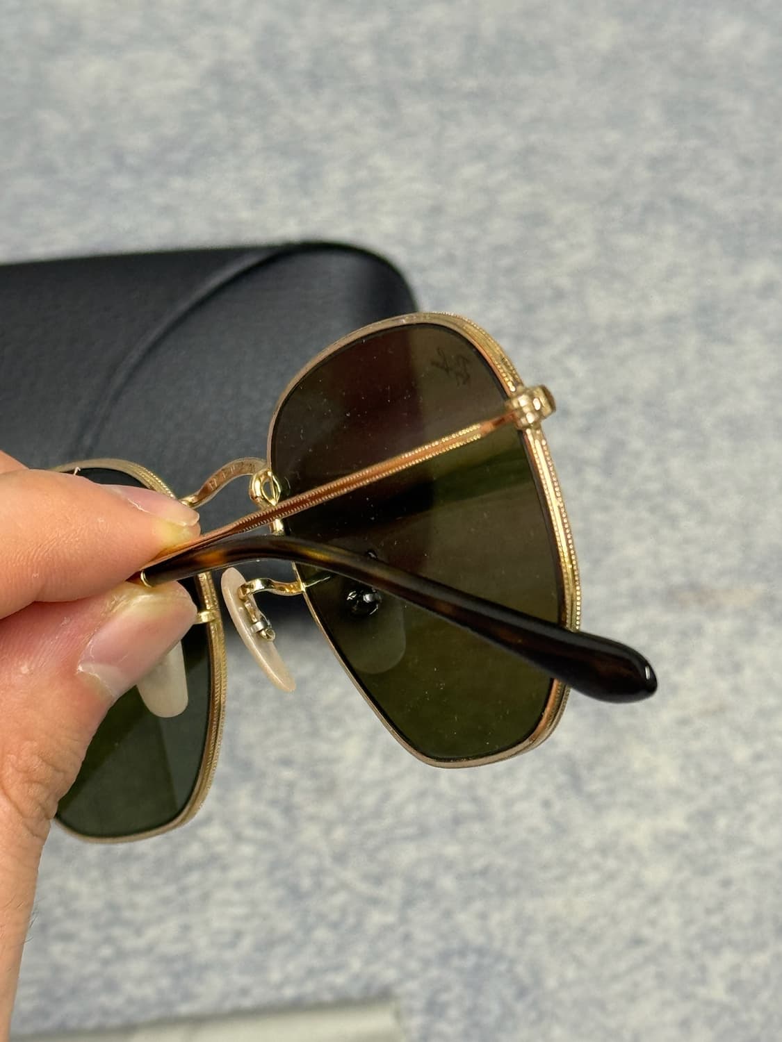 레이밴 헥사고날 선글라스 블루 미러 렌즈/ 골든테 상품이미지3