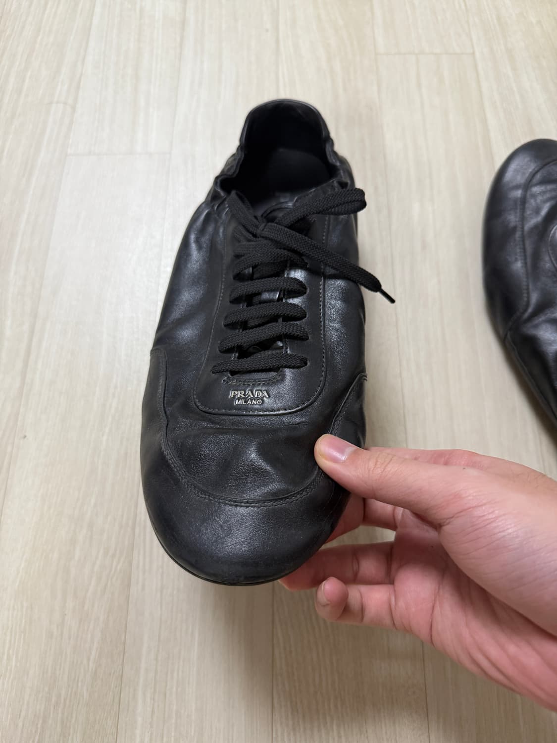 프라다 컬랩스 레더 블랙 uk10 상품이미지4