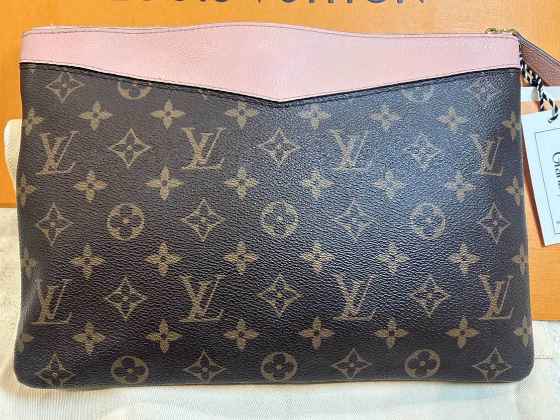 [정품/중고] 루이비통 모노그램 데일리 파우치 상품이미지4