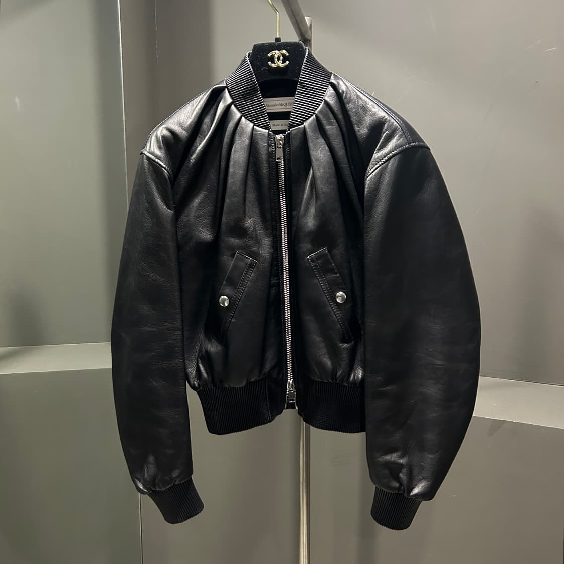 알렉산더 맥퀸 레더 봄버자켓 상품이미지1