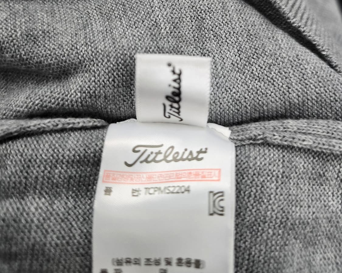 타이틀리스트 남성 V넥 긴팔니트.
싸이즈 95~100 상품이미지6