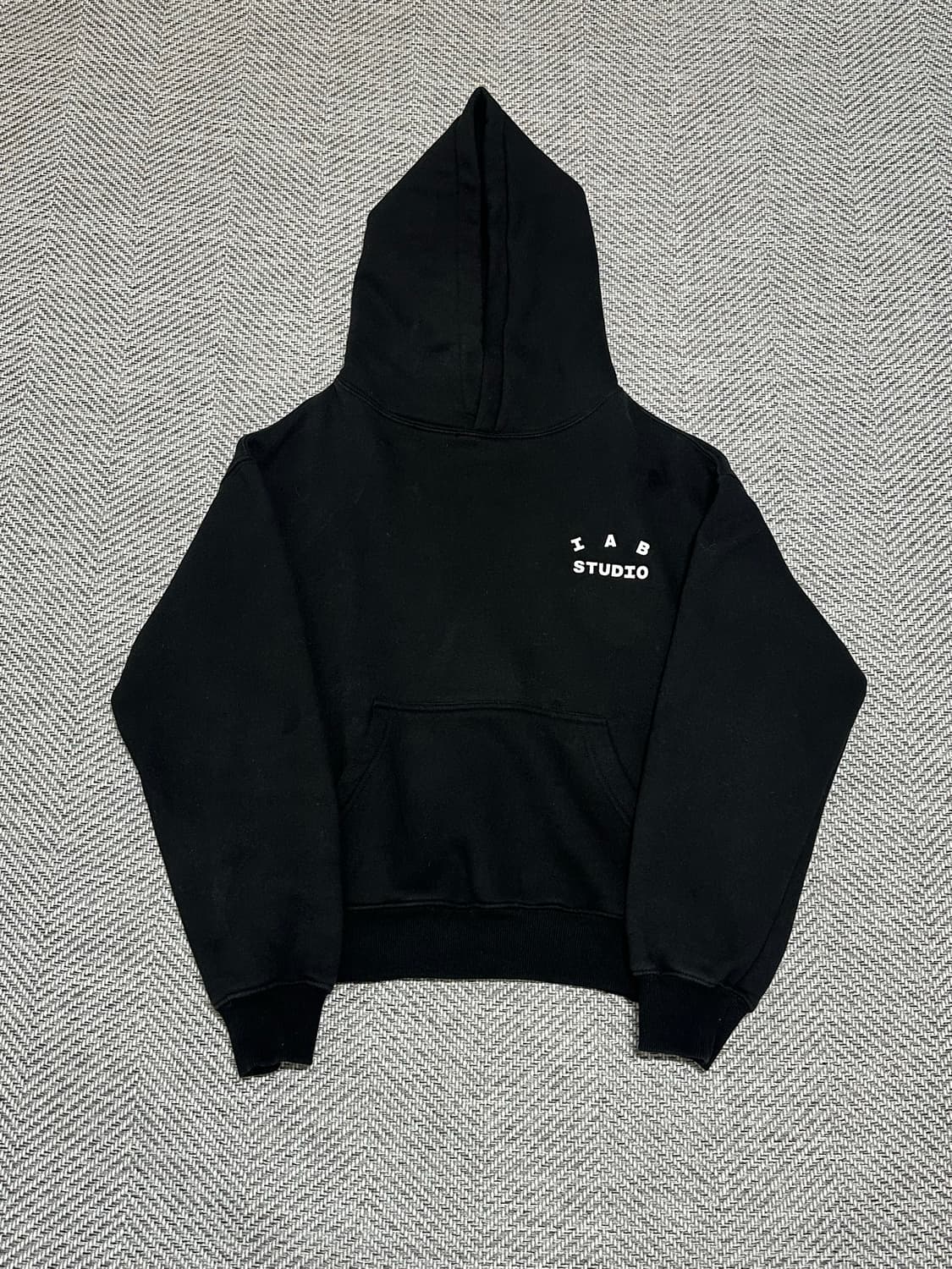 아이앱 스튜디오 후드티 상품이미지1