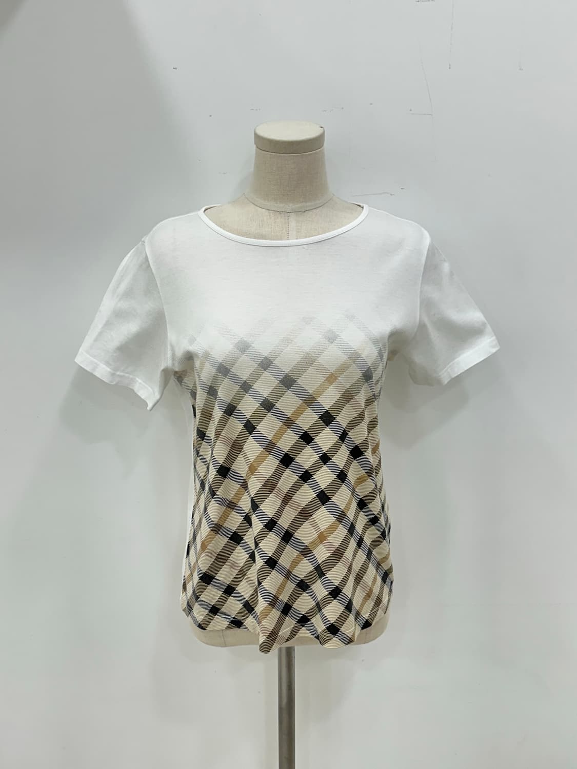 닥스 여성 라운드 반팔 상품이미지1