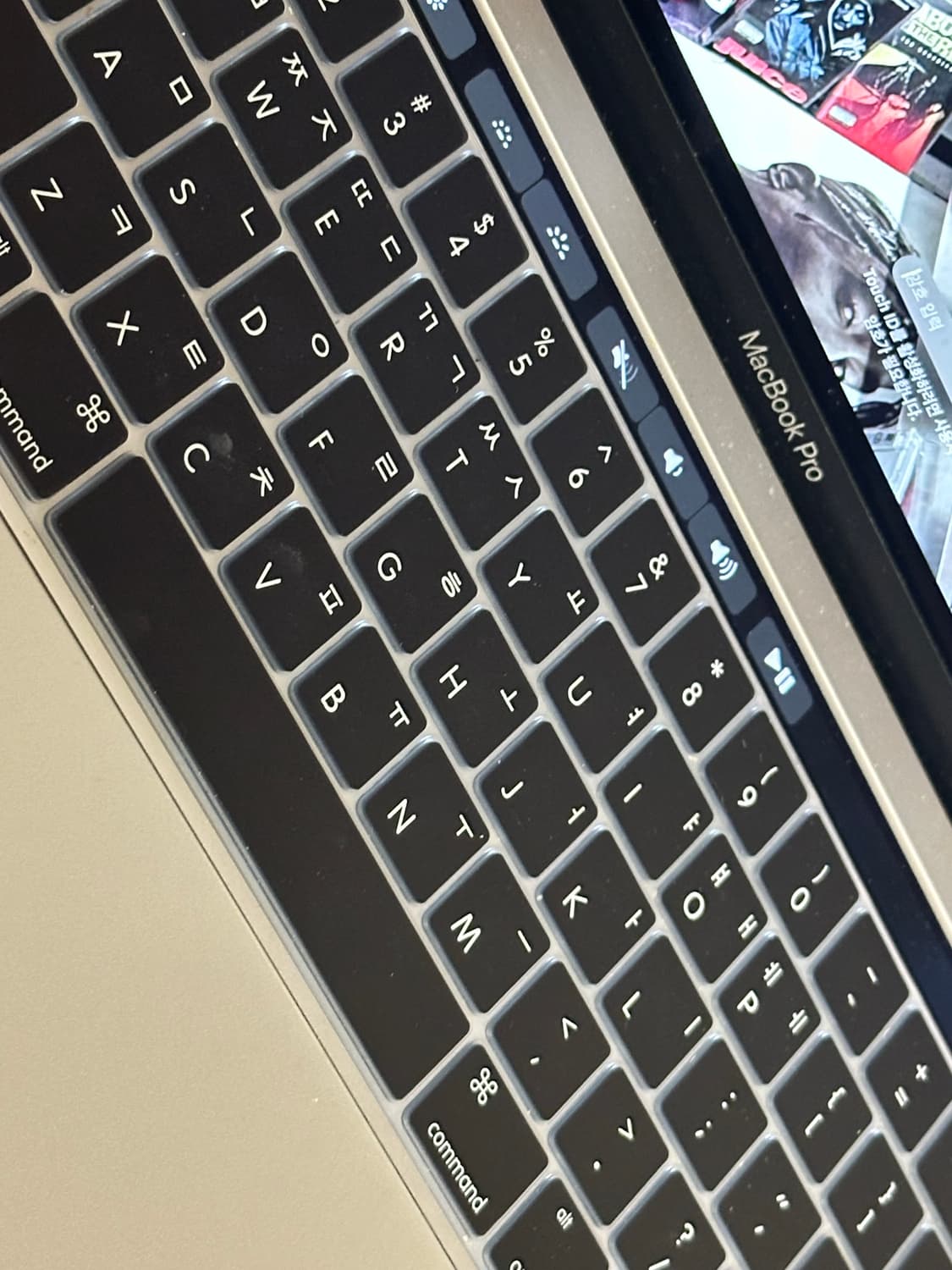 Macbook pro 맥북 프로 2019 터치바 13인치 실버 상품이미지6