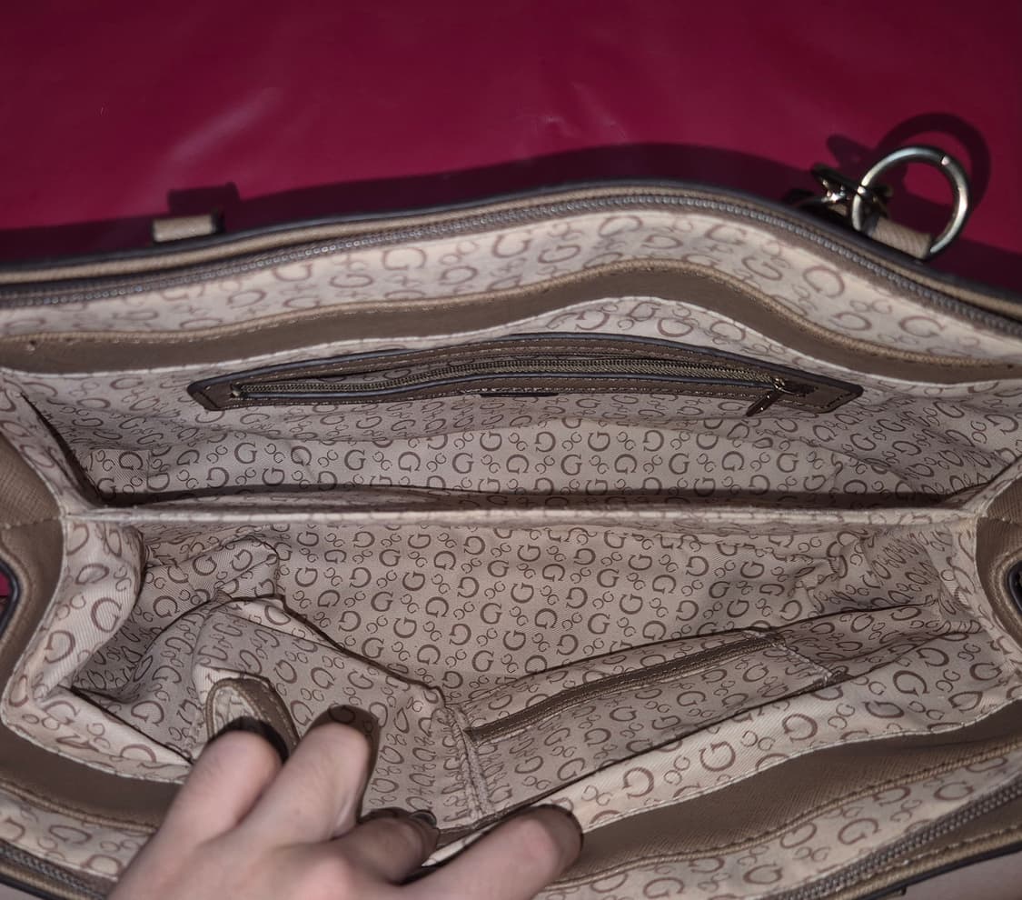 Guess 게스 베이지 레더 숄더백 상품이미지3