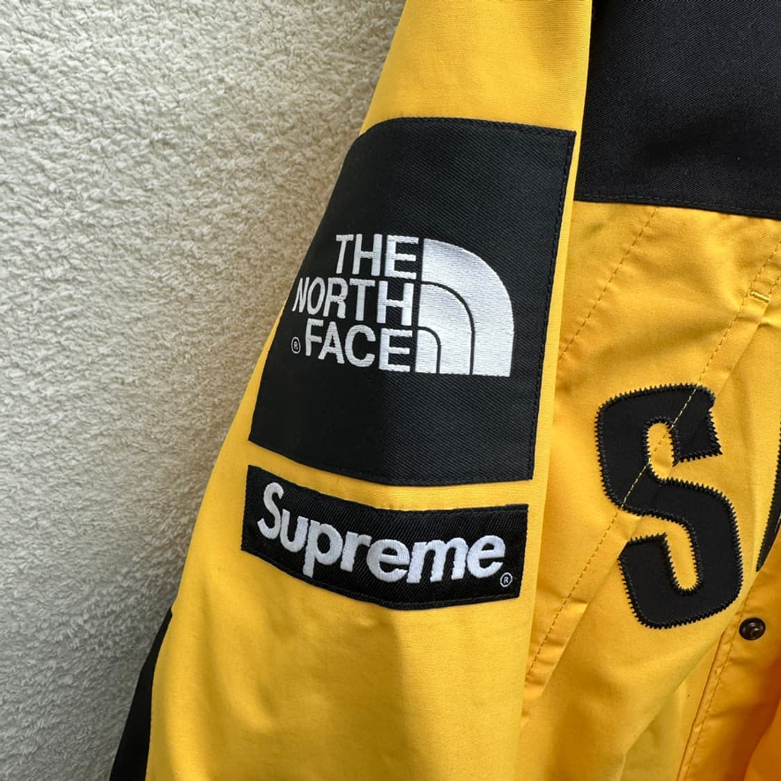 슈프림 노스페이스 아크로고 바람막이 상품이미지3