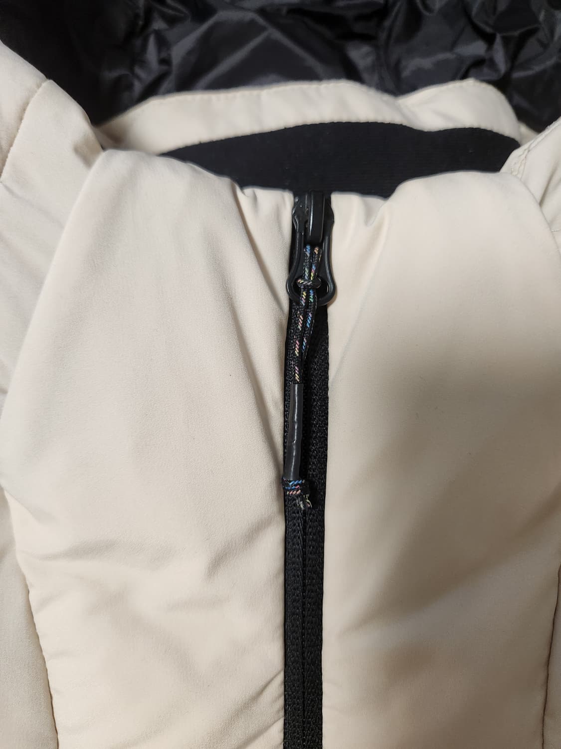 아이더 뉴 제레미 덕다운 패딩 자켓 사이즈105 xl

사진이나 실제로  상품이미지7