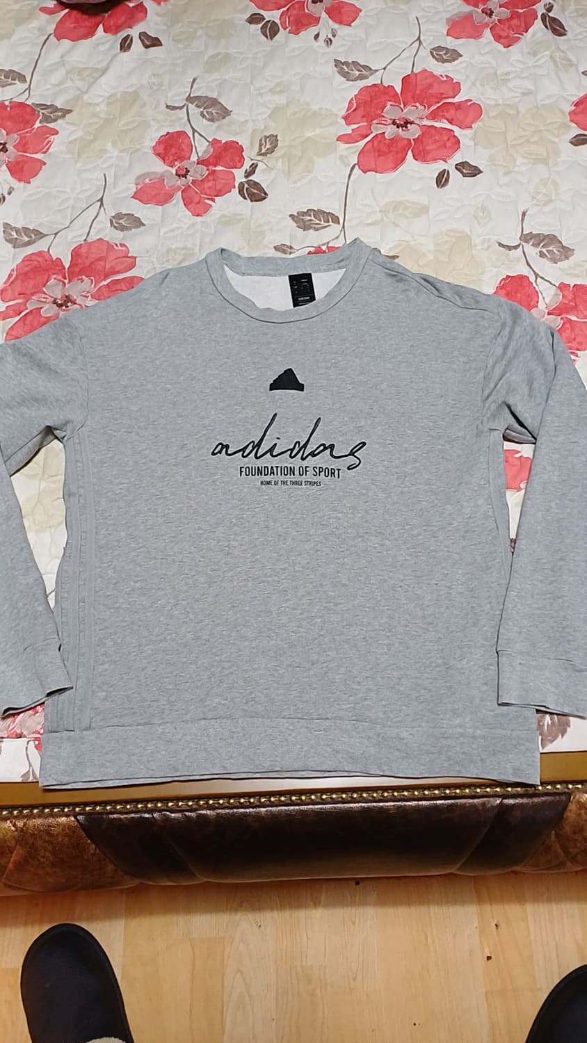 아디다스 춘추용맨투맨 실측105 가슴57 기장70 상품이미지1