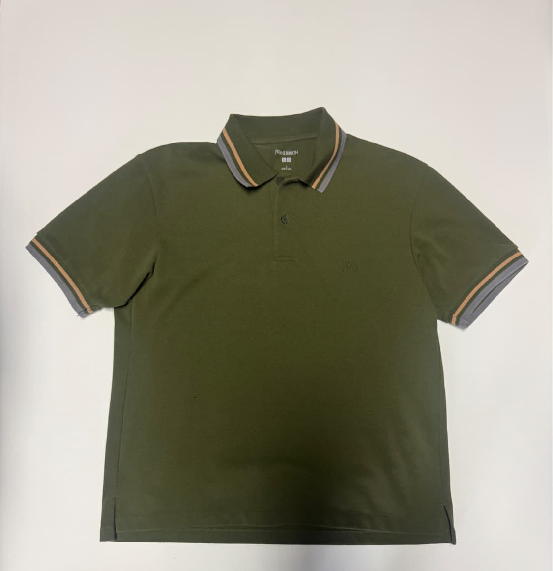 유니클로 X JW앤더슨 반팔 카라 티셔츠 L 그린 상품이미지1