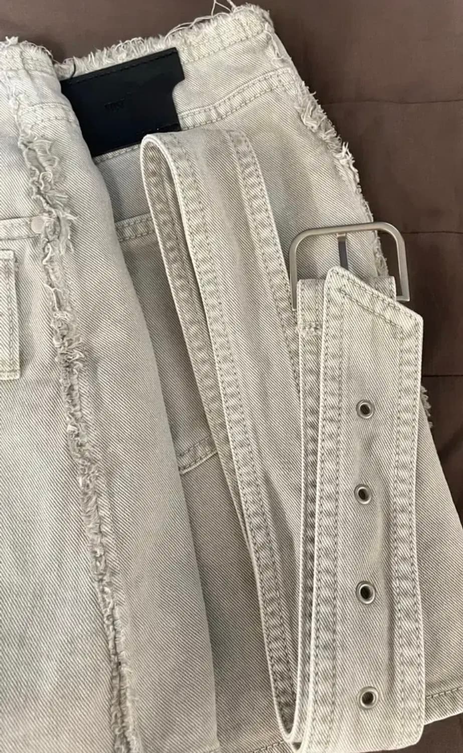 BELTED ROUGH CUTTING DENIM MINI SKIRT 상품이미지4