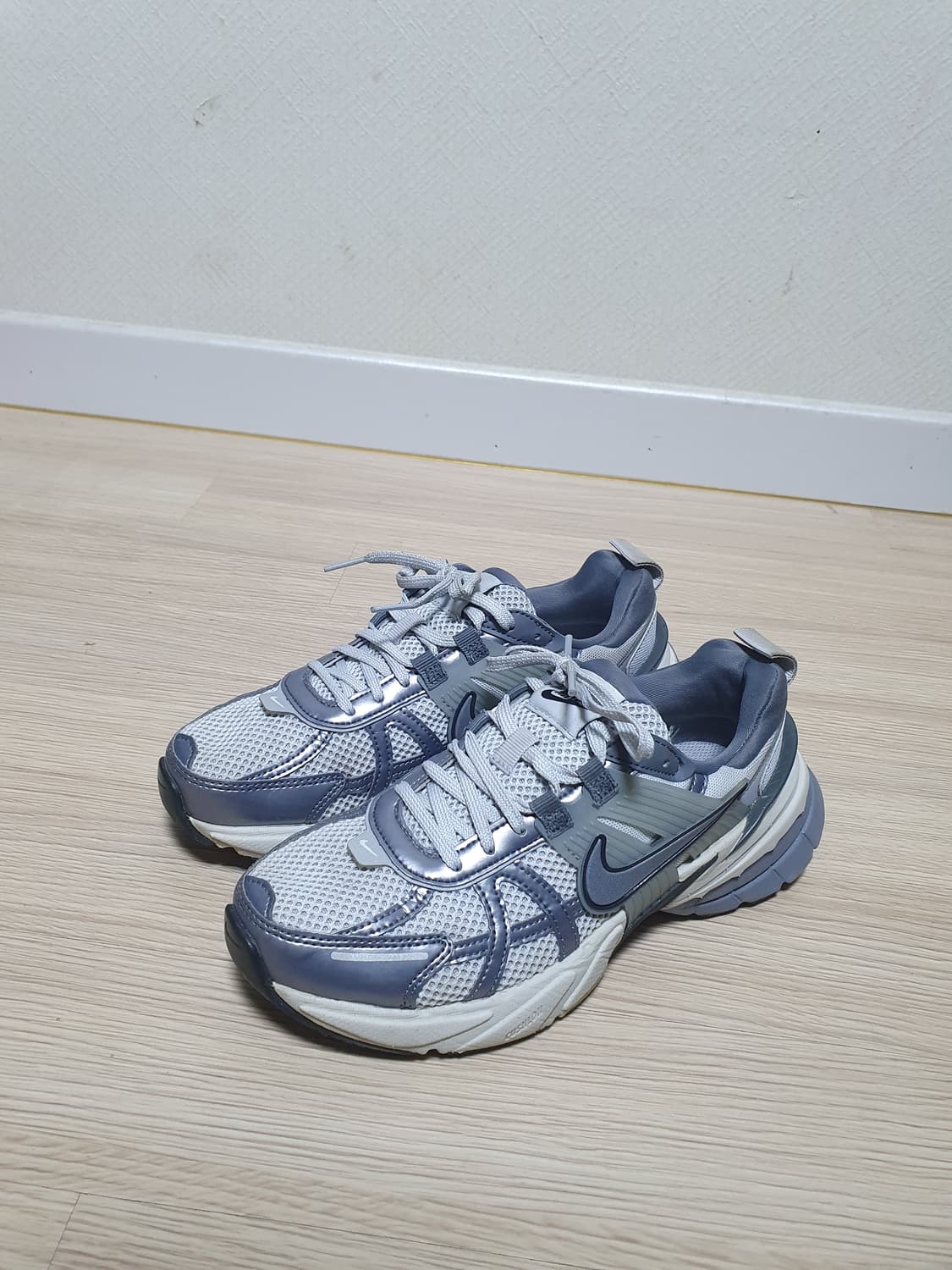 나이키 v2k 런 운동화 240 상품이미지4