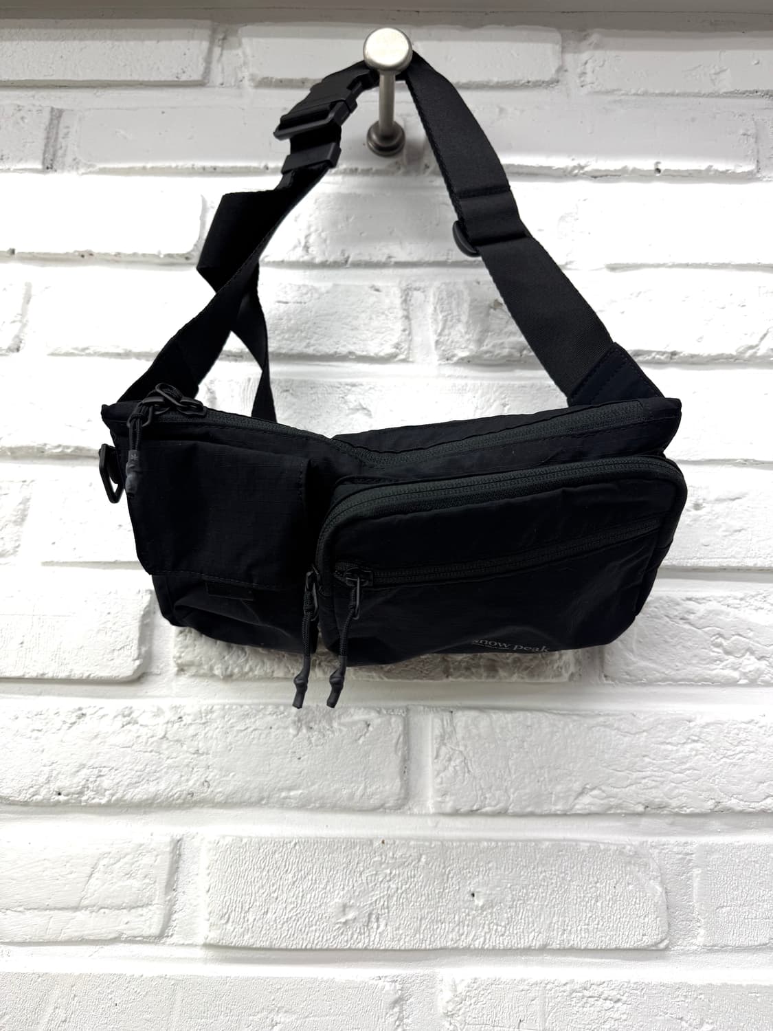 스노우 피크 블랙 듀얼테크 힙색 상품이미지1