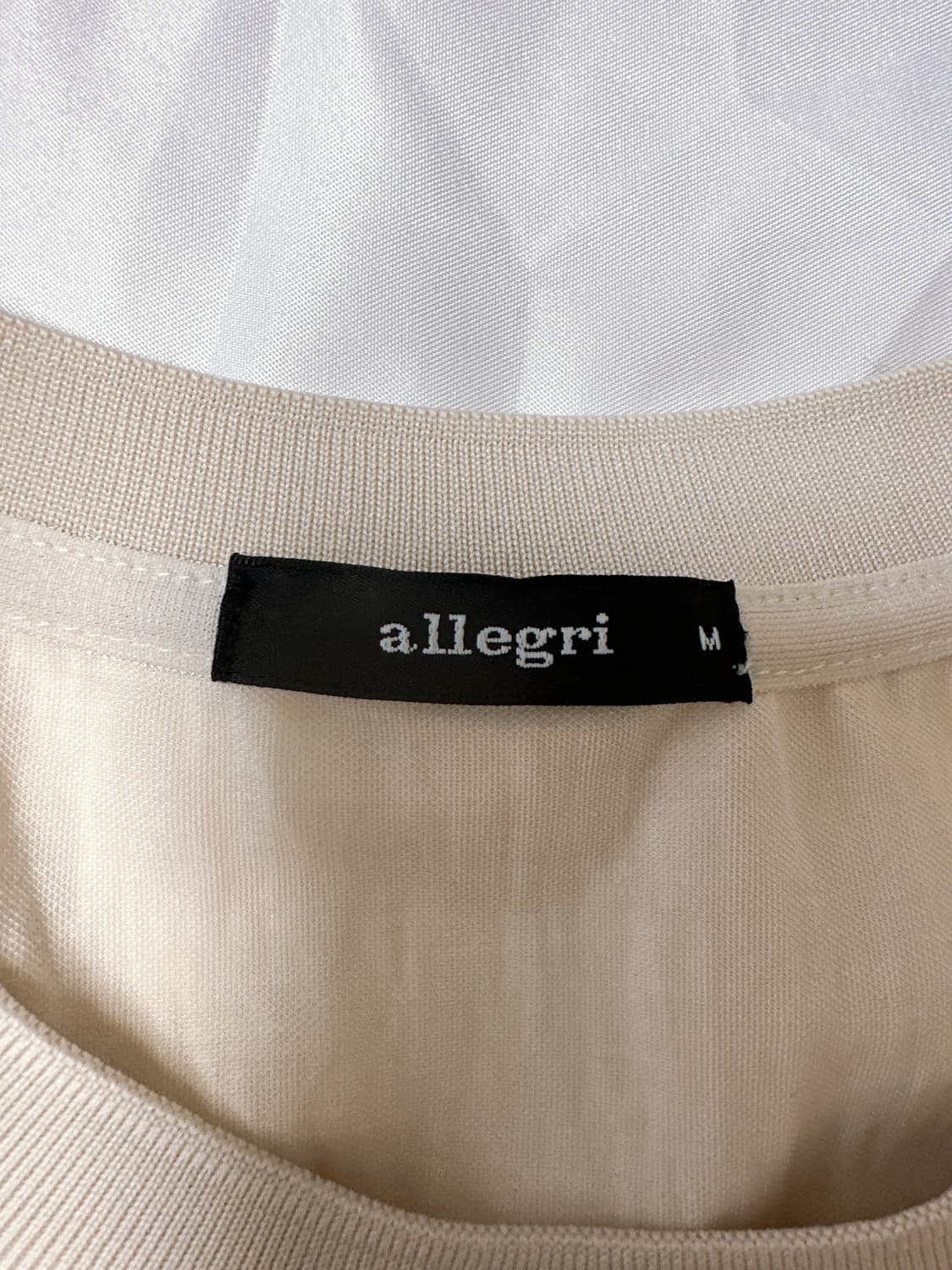 알레그리 아이보리 린넨라이크 라운드 티셔츠(m/105) 상품이미지4