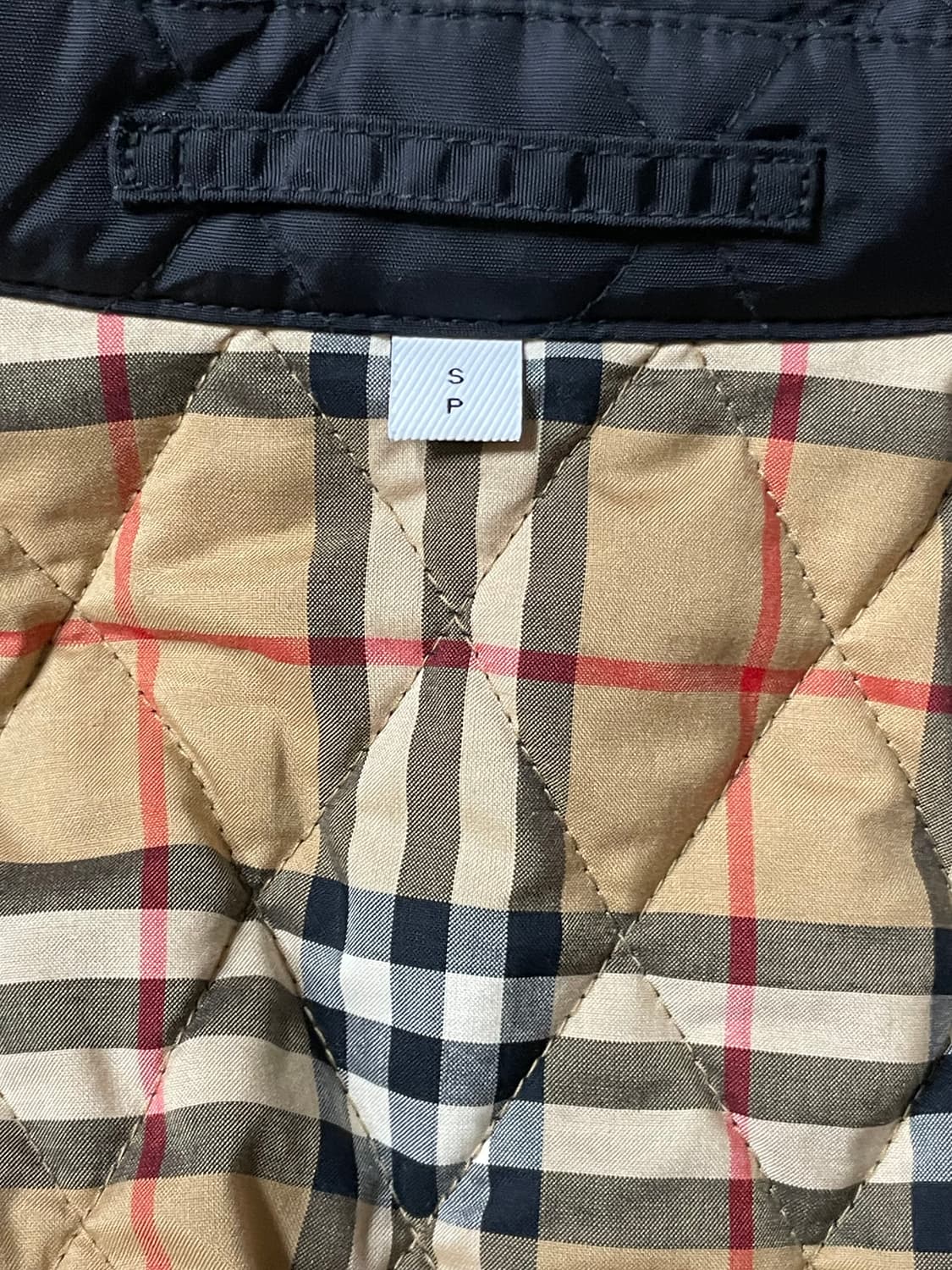 버버리 다이아몬드 퀼팅 벨티드 자켓 블랙 S 상품이미지8