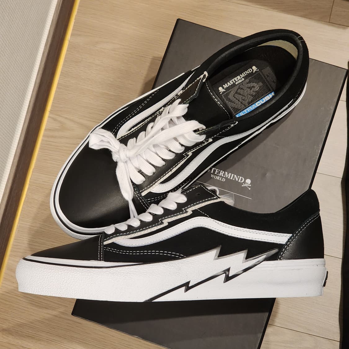 반스 볼트 × 마스터마인드 월드 볼트블랙 상품이미지1