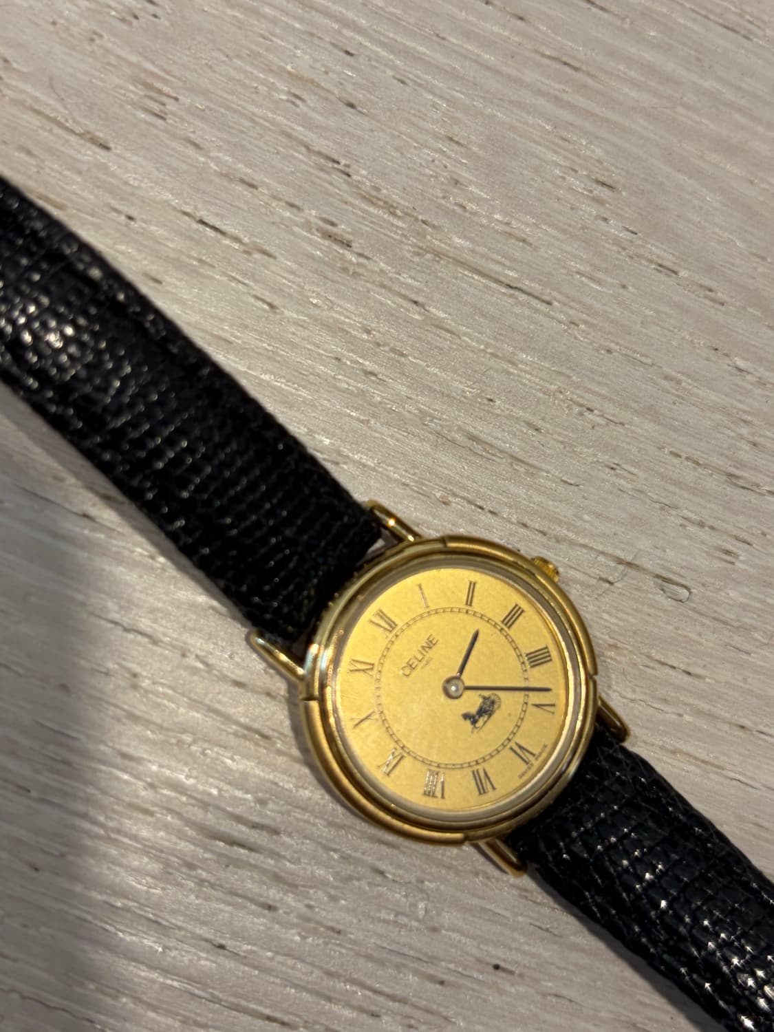 셀린느 시계 상품이미지3