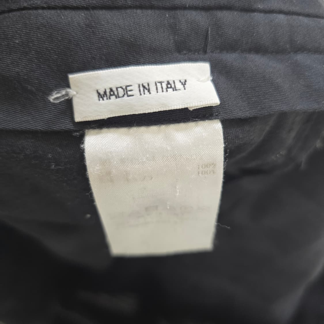 톰브라운 로우 라이즈 팬츠 바지 3사이즈 판매 상품이미지3