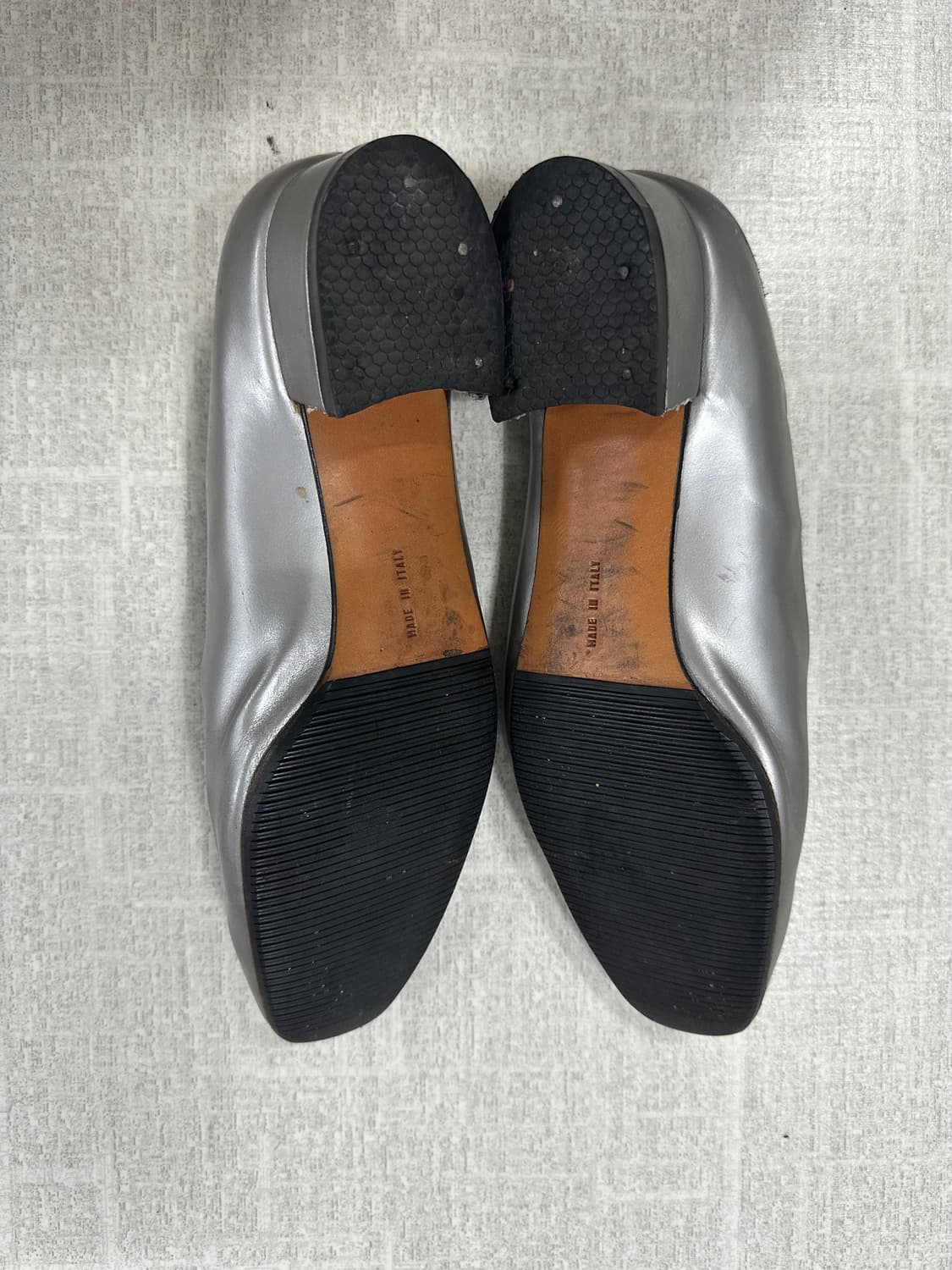36) 페레가모 Buckled  Loafers 상품이미지9