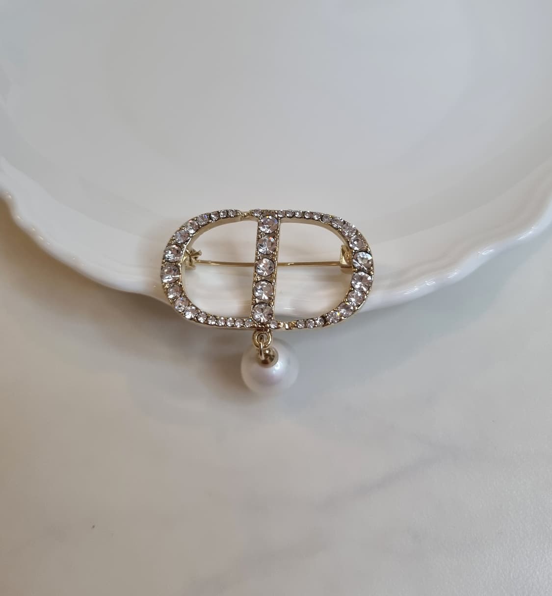 디올 업사이클링 큐빅 진주드롭 브로치 상품이미지2