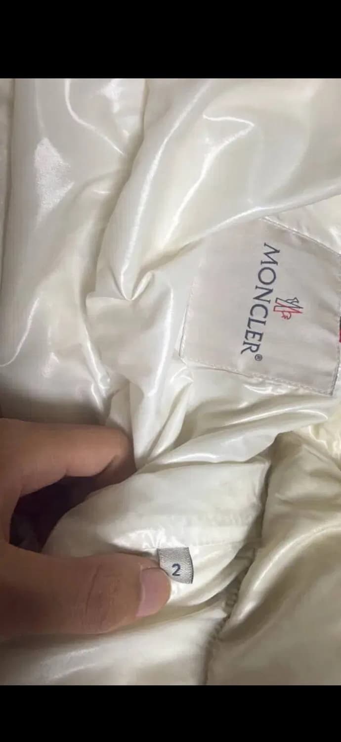 몽클레어 코리데일 화이트 2사이즈 상품이미지3