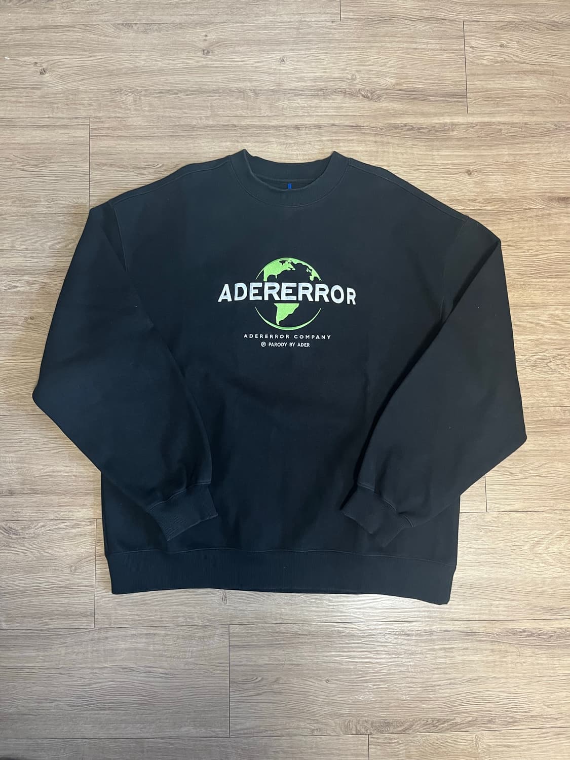 아더에러 맨투맨 a2 상품이미지1