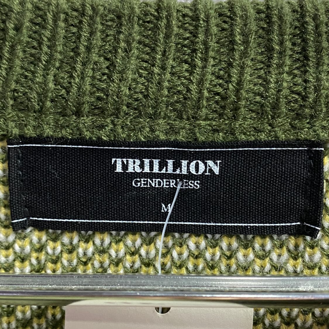 트릴리온 빅로고 카키 코튼 라운드 니트 B3110 상품이미지4