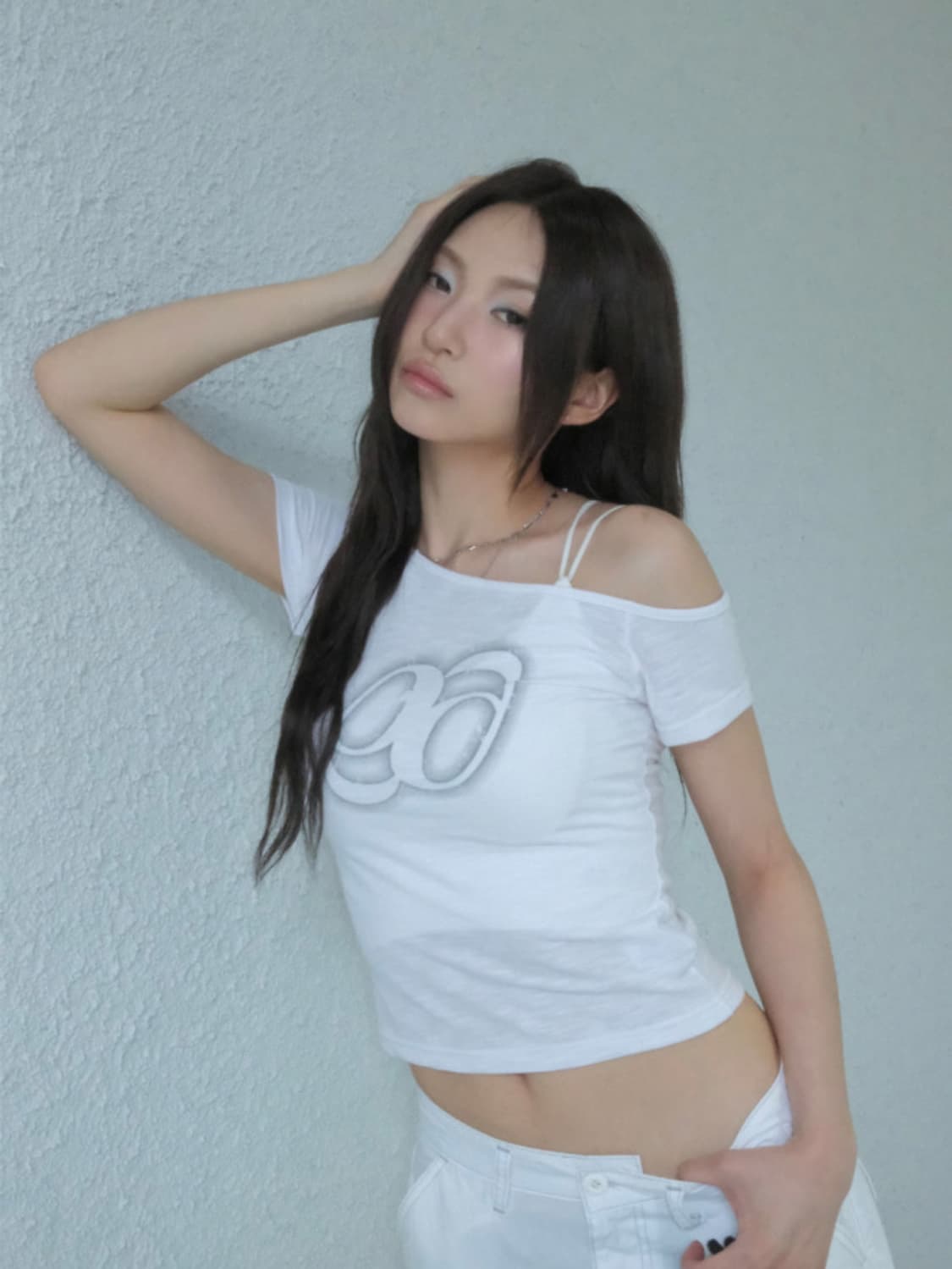 애즈온 키키 슬림티 화이트 상품이미지2