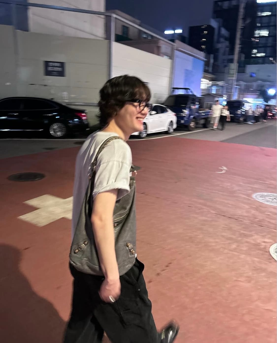 발렌시아가 모터 호보백 상품이미지2