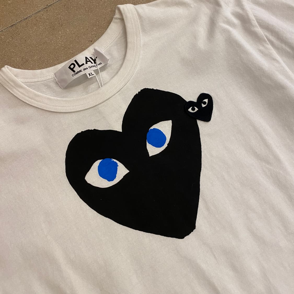 꼼데가르송 플레이 티셔츠 상품이미지3