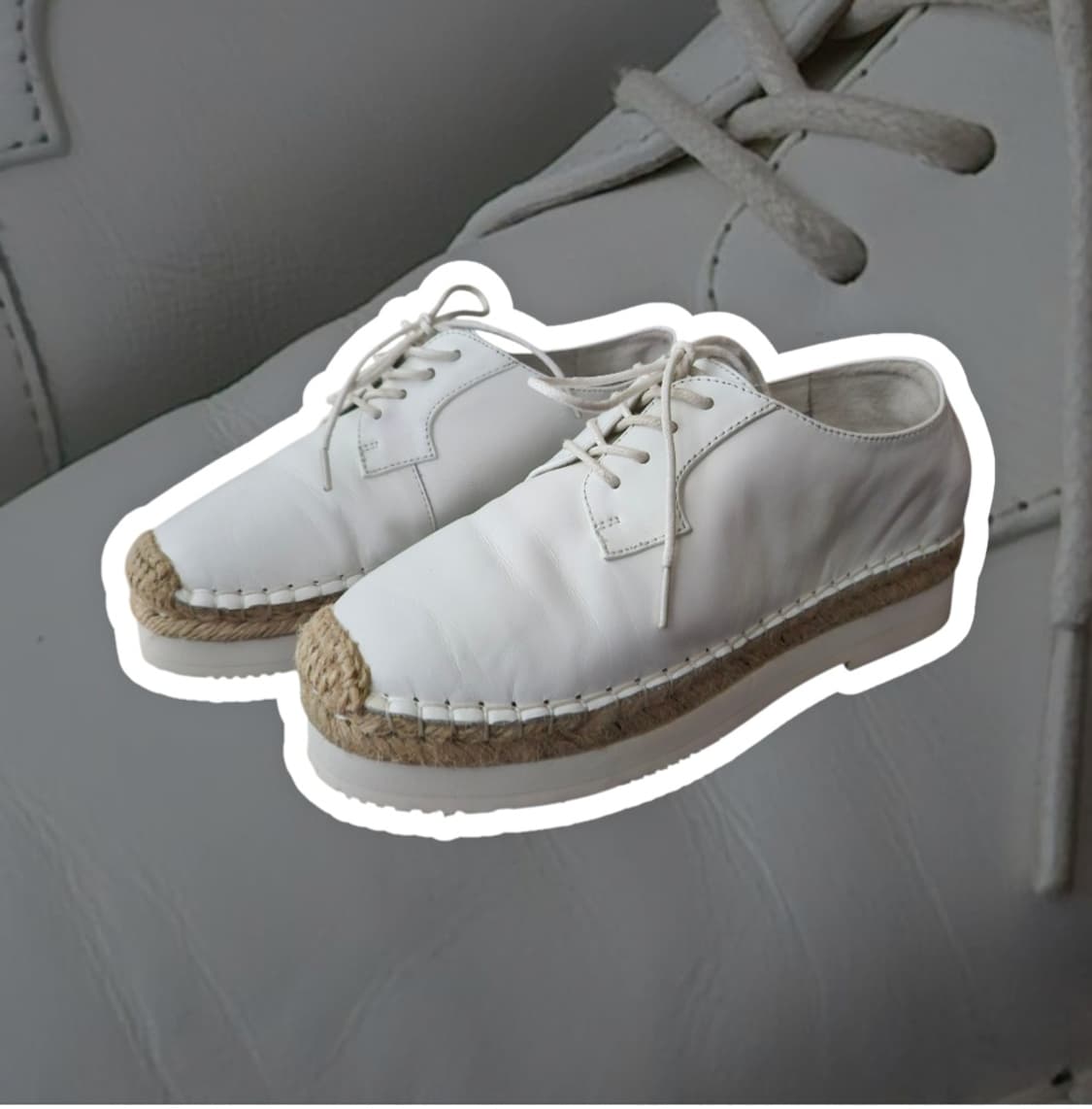 슈콤마보니 화이트 여성 단화 3.5cm 상품이미지3