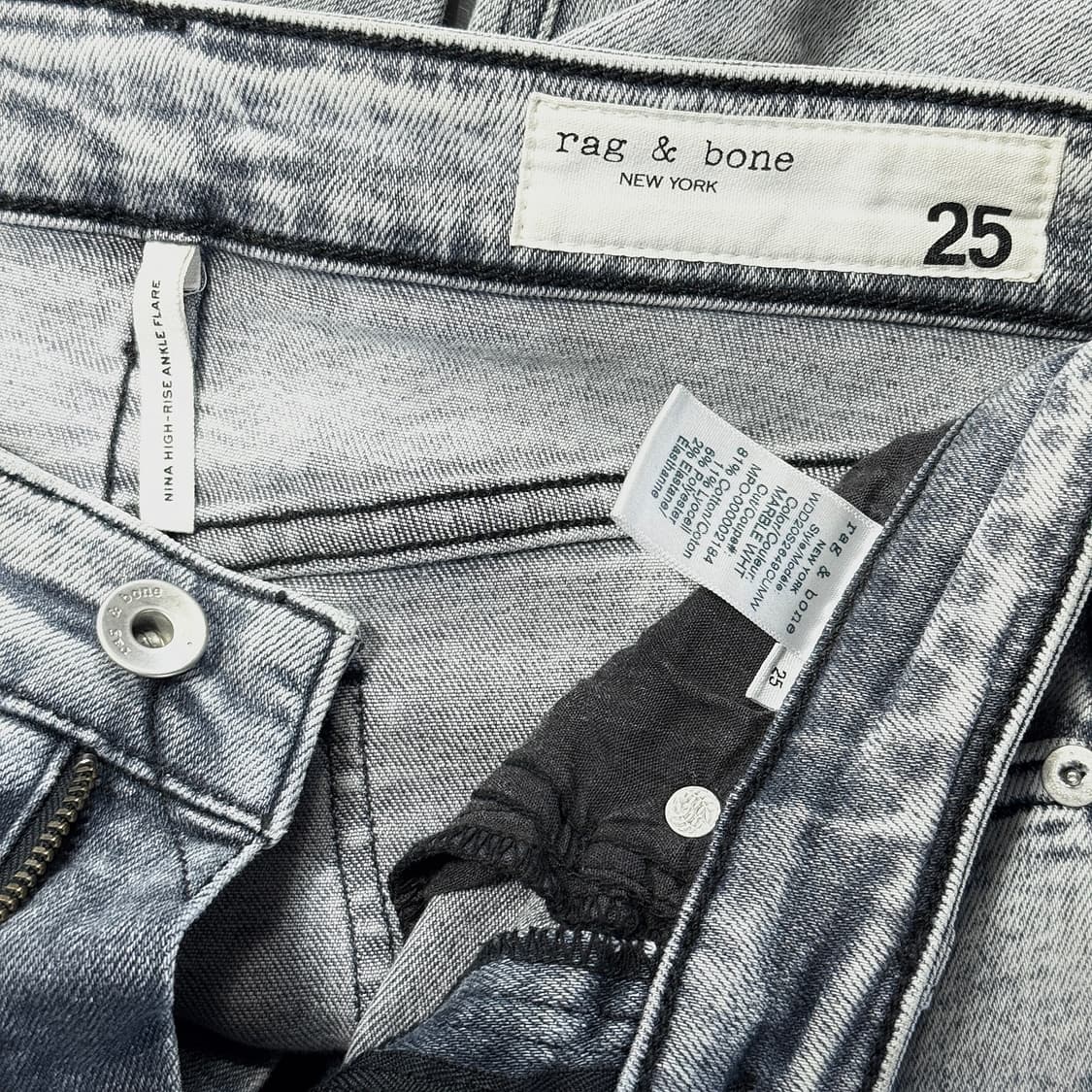 랙앤본 니나 하이라이즈 플레어 데님 진 (25) 상품이미지3
