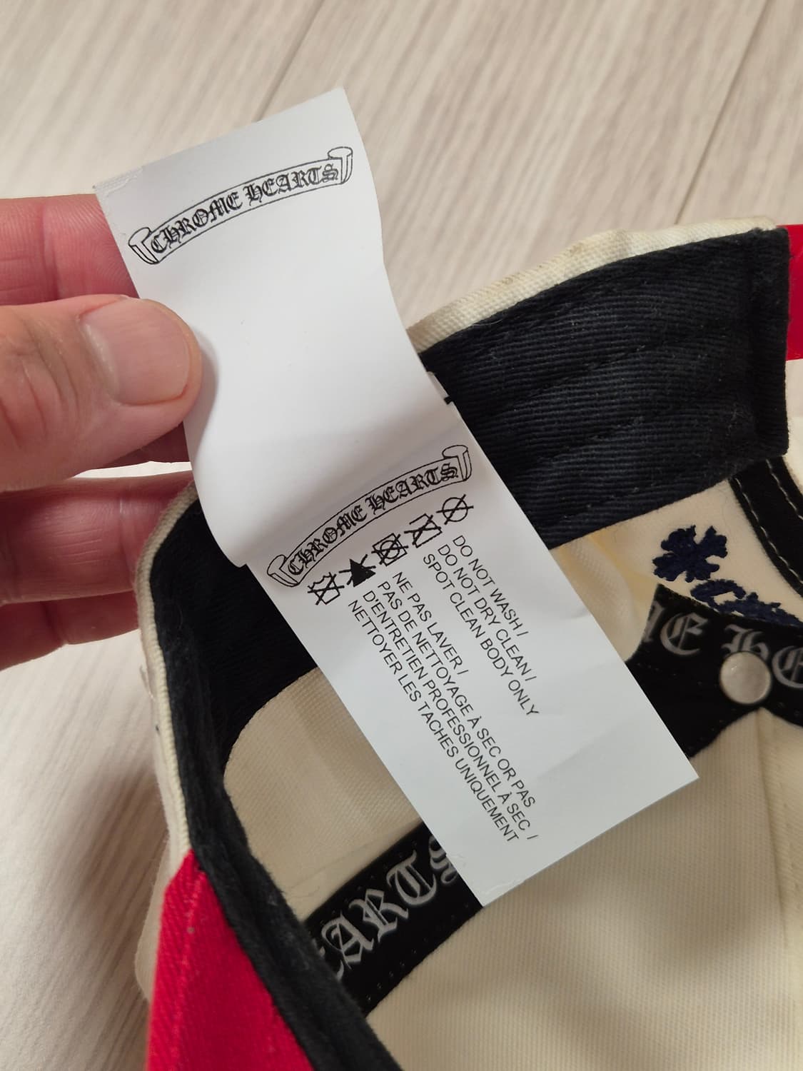 크롬하츠 CH자수 5패널 캡 (레드×아이보리) 상품이미지8