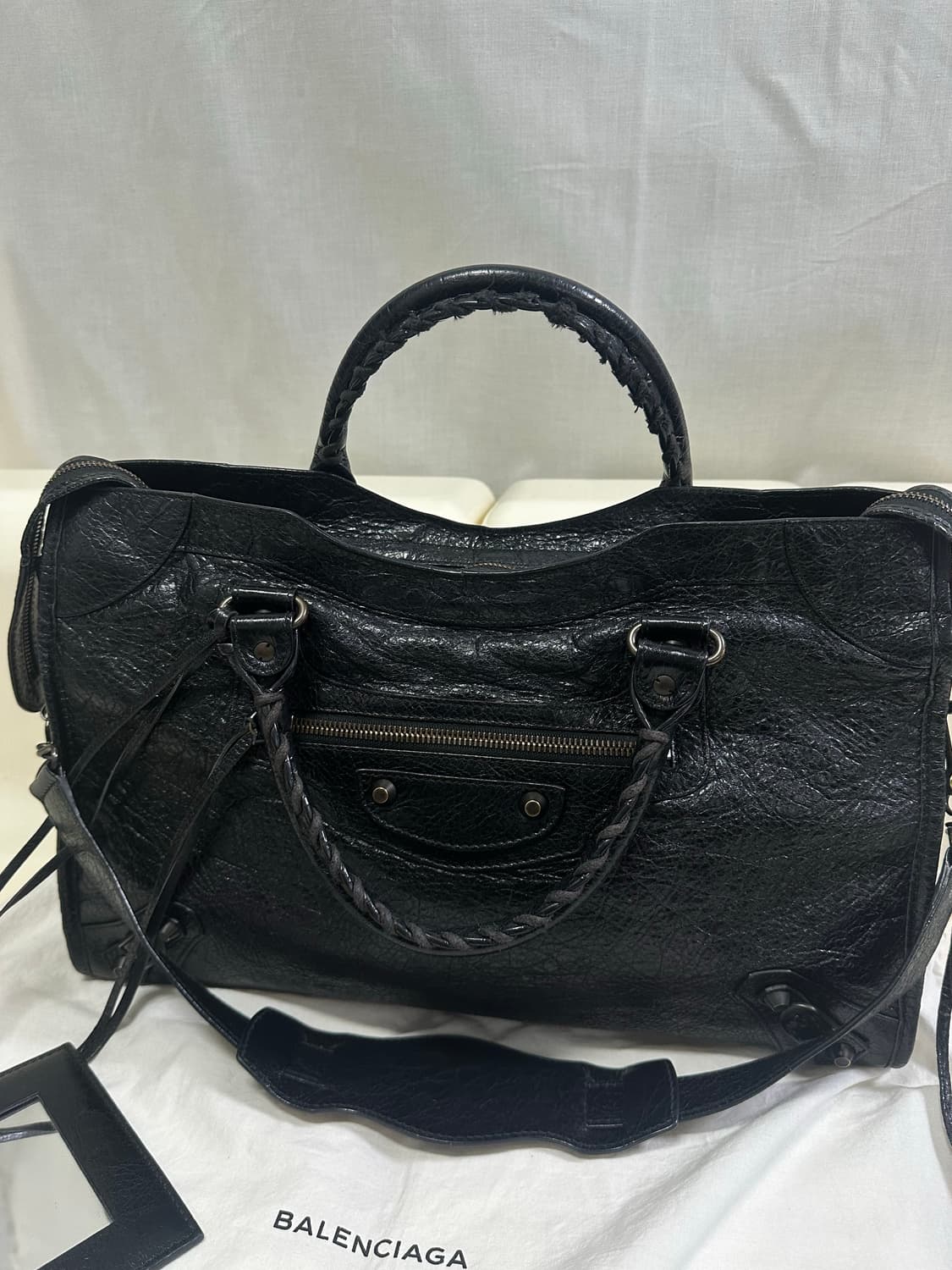 [A 정품] 발렌시아가 시티 모터백 미디움 블랙 상품이미지3