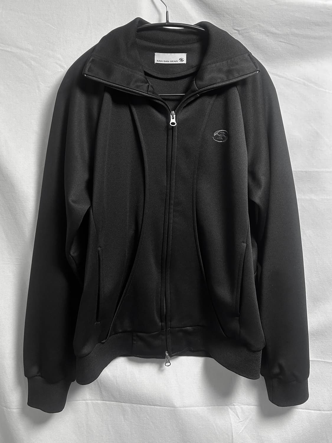 산산기어 트랙 자켓 블랙 - 22FW 1사이즈 상품이미지2