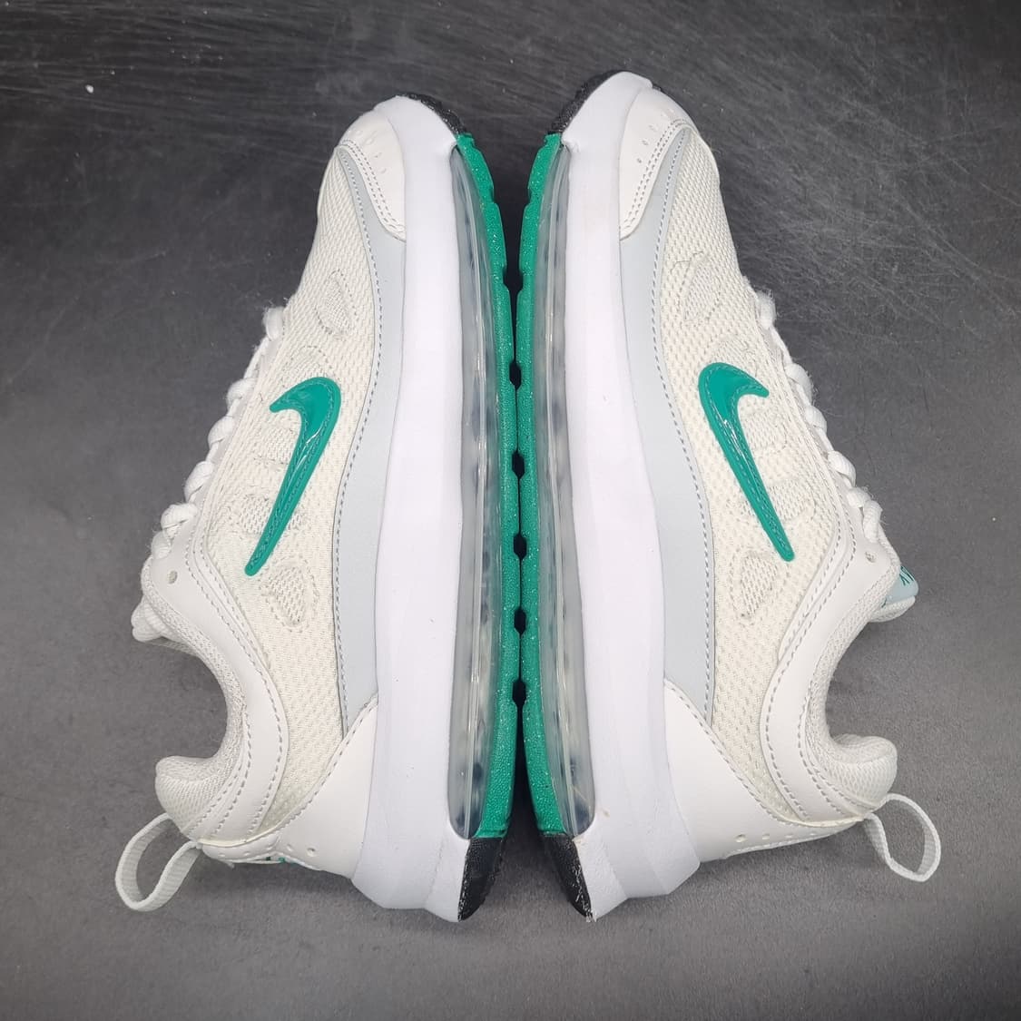 나이키 에어맥스 AP 여성운동화235  상품이미지5