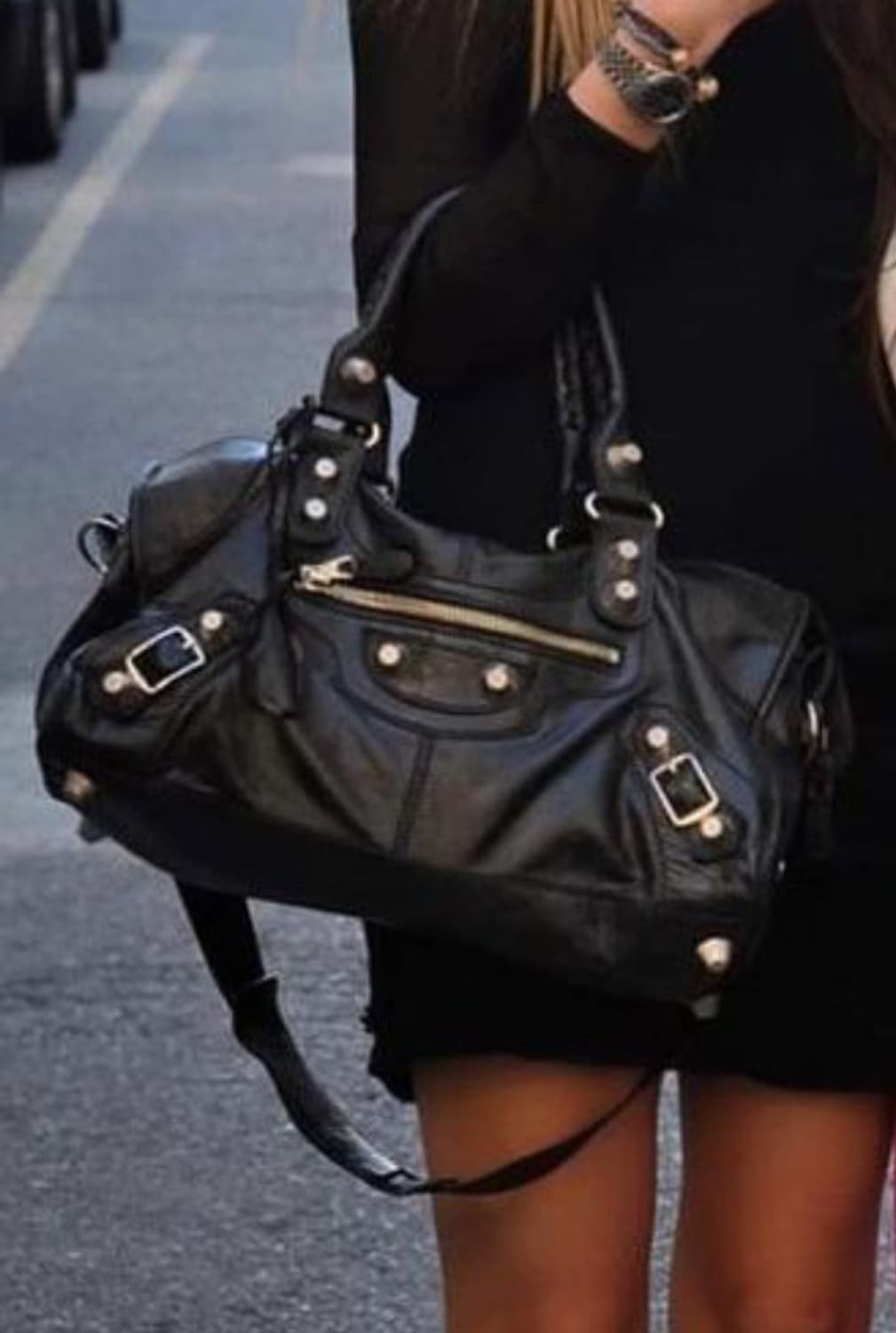 [A 정품] 발렌시아가 시티 모터백 파트타임 다크그레이 상품이미지9