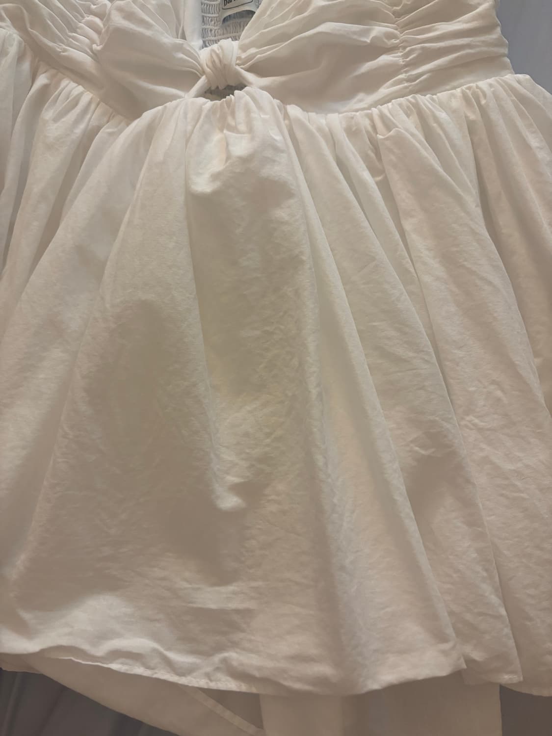 더바넷 Magnolia Off-Shoulder Top_White 블라우스 상품이미지3