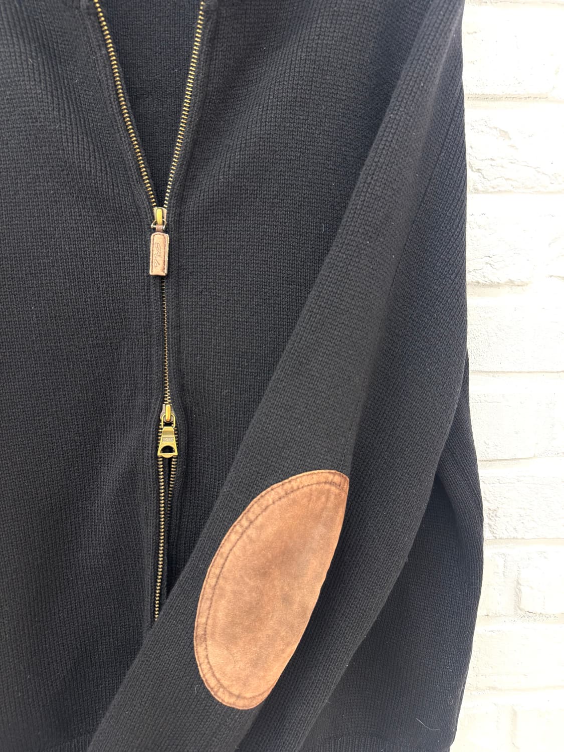 폴로 블랙 투웨이 암패치 램스울 니트집업 상품이미지5