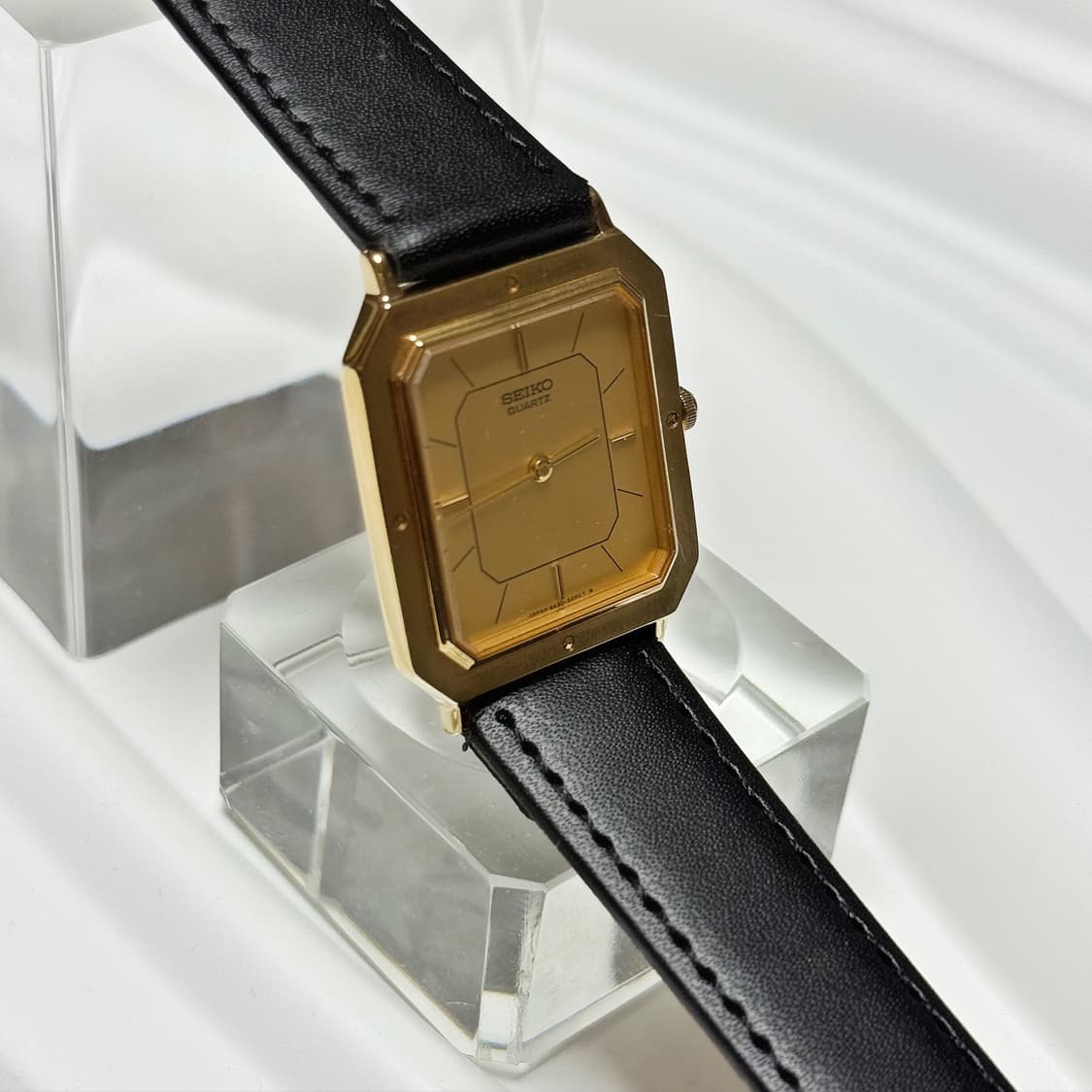 80's90's 빈티지 세이코 스퀘어 골드 베젤 드레스 워치 상품이미지5